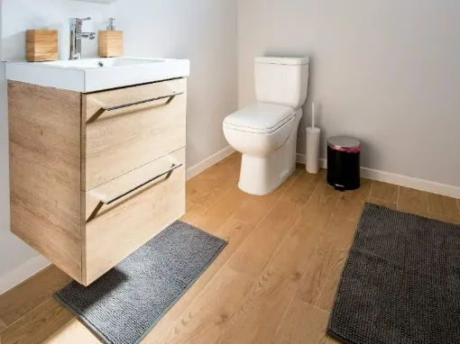 bathroom-beech-effect-wood-floor-installation | ourfloorfitter.co.uk